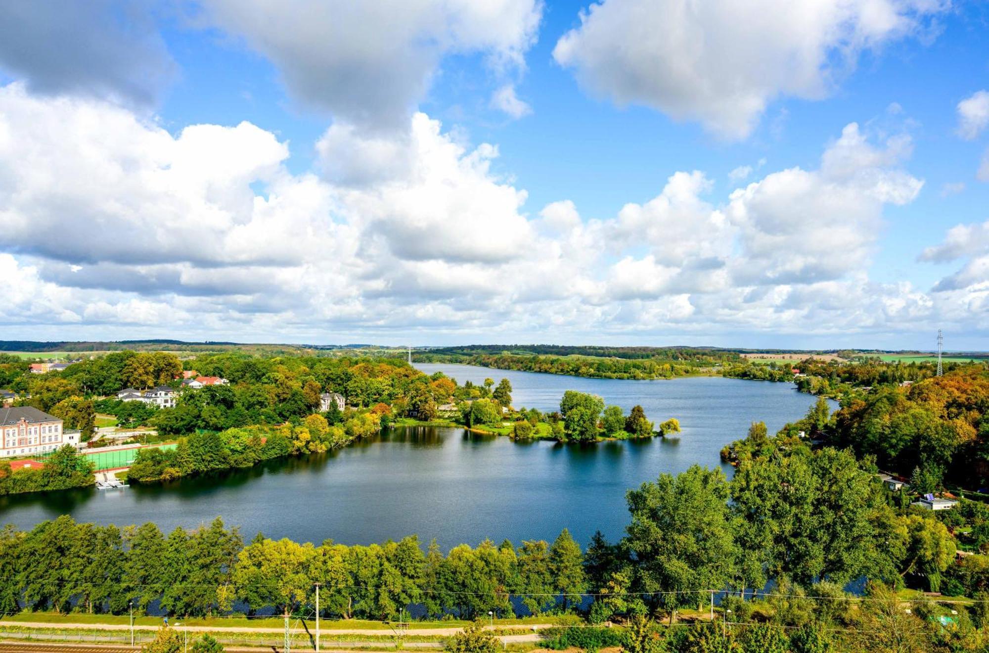 Ferienwohnung Weitblick In Waren Waren  Esterno foto